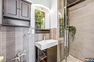 2077 Center Ave 20F, Fort Lee, NJ 07024 - Photo 16