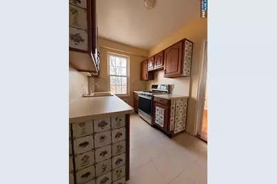 5 Roosevelt Place 4A #4A, Montclair, NJ 07042 - Photo 6