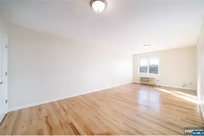 448 Palisade Avenue, Cliffside Park, NJ 07010 - Photo 4