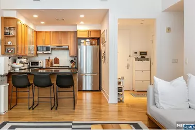 85 Park Avenue 205 #205, Glen Ridge, NJ 07028 - Photo 8