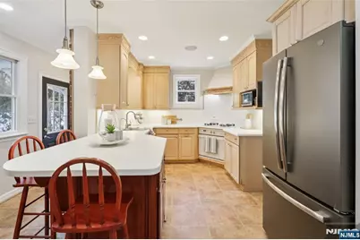 56 Highland Road, Glen Rock, NJ 07452 - Photo 12