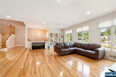 74 Lakeview Drive, Old Tappan, NJ 07675 - Photo 6