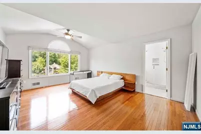 74 Lakeview Drive, Old Tappan, NJ 07675 - Photo 20