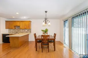 4125 Hilltop Rd, Mahwah, NJ 07430 - Photo 8