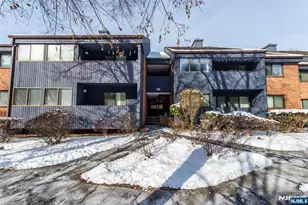 4125 Hilltop Rd, Mahwah, NJ 07430 - Photo 2