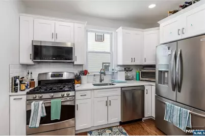 273 Randolph Avenue, East Rutherford, NJ 07073 - Photo 10