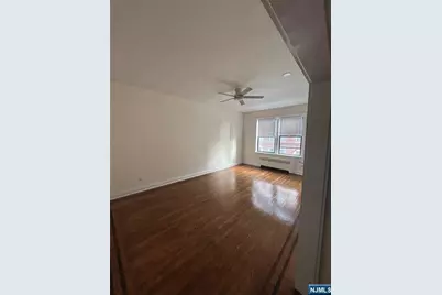 6035 Boulevard East C4 #C4, West New York, NJ 07093 - Photo 16