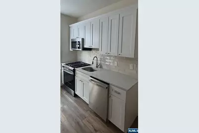 6035 Boulevard East C4 #C4, West New York, NJ 07093 - Photo 1