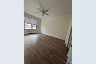6035 Boulevard East C4 #C4, West New York, NJ 07093 - Photo 10
