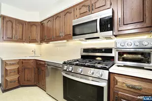 5 Linden, Emerson, NJ 07630 - Photo 10