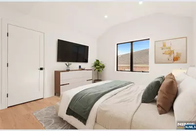 230 8th Street B #B, Palisades Park, NJ 07650 - Photo 6