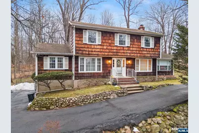 51 Black Oak Lane, Mahwah, NJ 07430 - Photo 1