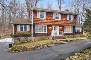 51 Black Oak Ln, Mahwah, NJ 07430 - Photo 1