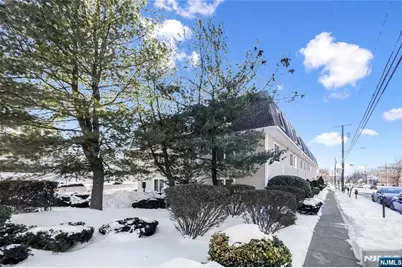 253 Park Avenue 304 #304, Rutherford, NJ 07070 - Photo 4