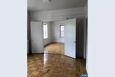 1 Addison Avenue 10 #10, Rutherford, NJ 07070 - Photo 2