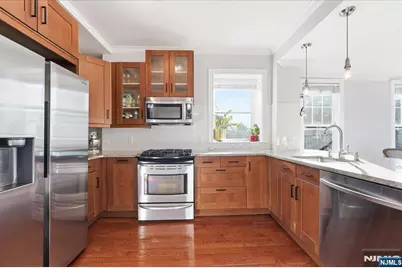 700 Bloomfield Street 3 #3, Hoboken, NJ 07030 - Photo 8