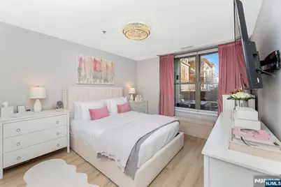 26 Avenue Port Imp B37 #B37, West New York, NJ 07093 - Photo 12