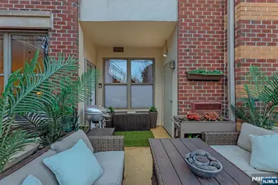 26 Avenue Port Imp B37 #B37, West New York, NJ 07093 - Photo 18