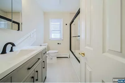 2460 1st Street, Fort Lee, NJ 07024 - Photo 18