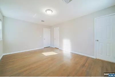 2460 1st Street, Fort Lee, NJ 07024 - Photo 22