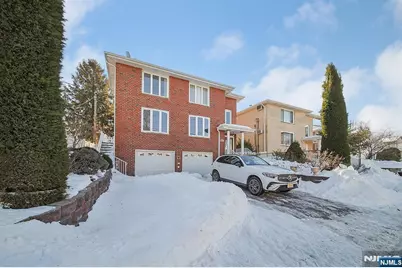 2460 1st Street, Fort Lee, NJ 07024 - Photo 2