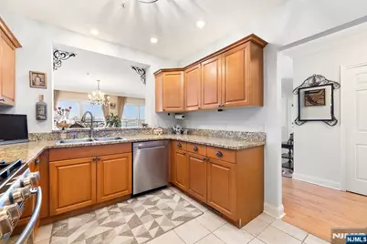 108 The Promenade 108 #108, Edgewater, NJ 07020 - Photo 12