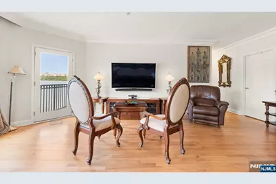 108 The Promenade 108 #108, Edgewater, NJ 07020 - Photo 18