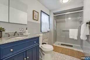 8 Highmont Terrace, Montclair, NJ 07042 - Photo 16