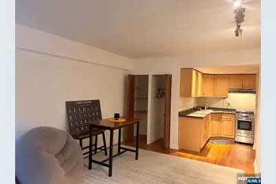 3021 Edwin, Fort Lee, NJ 07024 - Photo 8