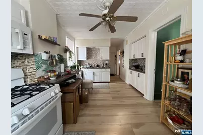 329 Centre Avenue, Secaucus, NJ 07094 - Photo 8