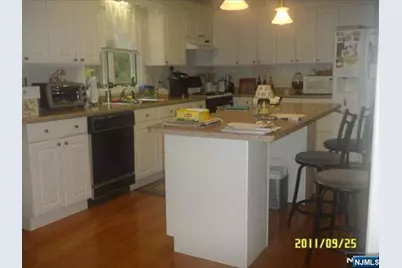 294 Buttonwood Drive, Paramus, NJ 07652 - Photo 4