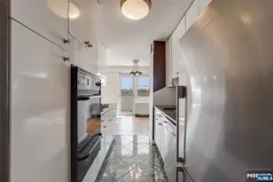 6600 Blvd East 2C, West New York, NJ 07093 - Photo 14