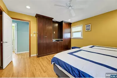 379 Wildrose Avenue, Bergenfield, NJ 07621 - Photo 24