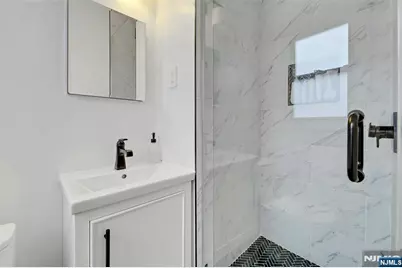 379 Wildrose Avenue, Bergenfield, NJ 07621 - Photo 26