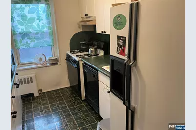 2195 N Central Road 3E #3E, Fort Lee, NJ 07024 - Photo 12