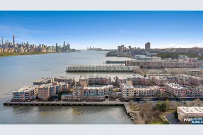 402 Jefferson Court 402 #402, Edgewater, NJ 07020 - Photo 20