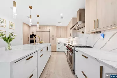 1101 Bloomfield Street B #B, Hoboken, NJ 07030 - Photo 8