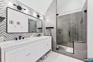 1101 Bloomfield Street B, Hoboken, NJ 07030 - Photo 18