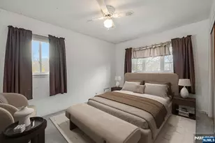 715 Bush Pl, Paramus, NJ 07652 - Photo 14