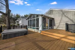 715 Bush Pl, Paramus, NJ 07652 - Photo 22