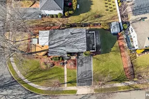 715 Bush Pl, Paramus, NJ 07652 - Photo 30