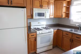 118 Hobart Ave, Rutherford, NJ 07070 - Photo 16