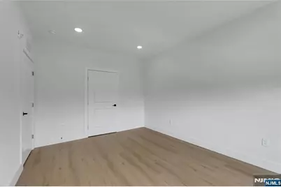 255 Ridge Road 203 #203, Lyndhurst Township, NJ 07071 - Photo 14