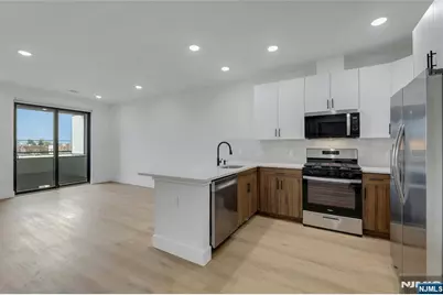 255 Ridge Road 203 #203, Lyndhurst Township, NJ 07071 - Photo 8