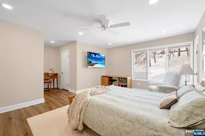 19 Crescent Hollow Court, Ramsey, NJ 07446 - Photo 24