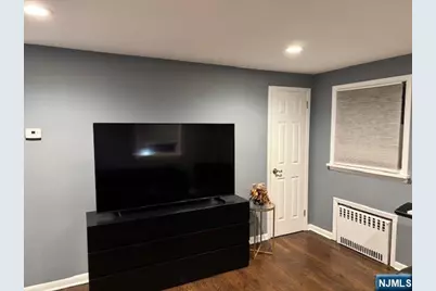 531 Walnut Street, Ridgefield, NJ 07657 - Photo 4