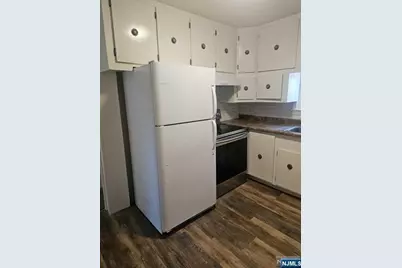 38 Ramapo Avenue, Pompton Lakes, NJ 07442 - Photo 10