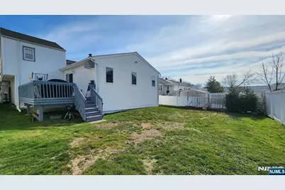 114 Avenue F, Lodi, NJ 07644 - Photo 12