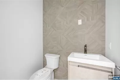 762 Williams Place A #A, Cliffside Park, NJ 07010 - Photo 16