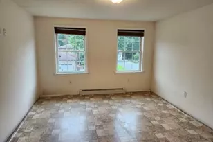 128 Big Piece Rd, Fairfield, NJ 07004 - Photo 8